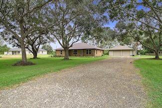 9819 Ironwood Ln, Richmond, TX 77469