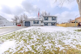6018 Misty Ridge Ln, Cicero, NY 13039