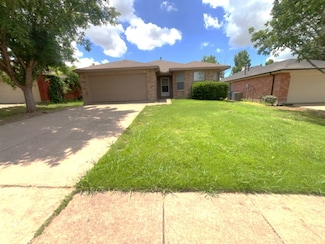 1031 Halifax Ln, Forney, TX 75126