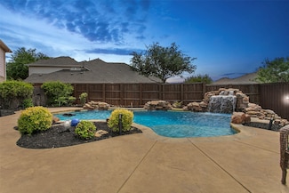 11837 Wolfcreek Ln, Fort Worth, TX 76244