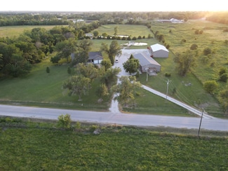 1276 2200th St, Iola, KS 66749