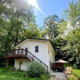 305 N Blackhawk Dr, Byron, IL 61010