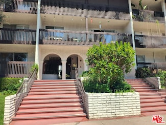 5334 Lindley Ave Unit 303, Encino, CA 91316