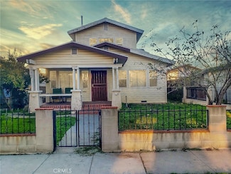 2225 Olive Ave, Long Beach, CA 90806
