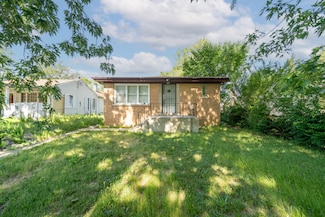 16138 Finch Ave, Harvey, IL 60426