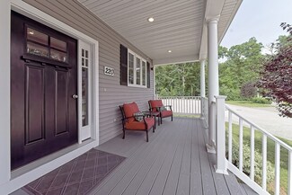 220 Village Ln Unit 220, Bellingham, MA 02019