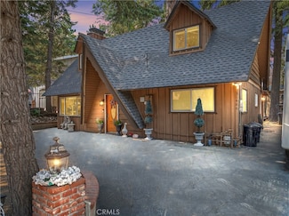 31466 Onacrest Dr, Running Springs, CA 92382