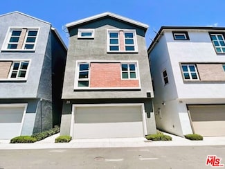 2700 E Chaucer St Unit 29, Los Angeles, CA 90065