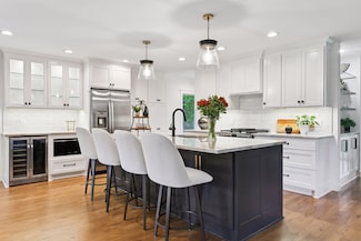 3930 Cottage Ln, Hopkins, MN 55305