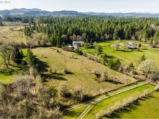 87528 Cinnabar Ln, Veneta, OR 97487