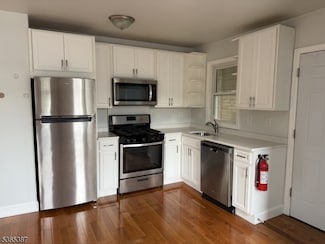 25 Pine St Unit 27, Verona, NJ 07044