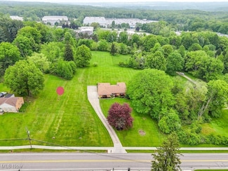 8009 Brookside Rd, Independence, OH 44131