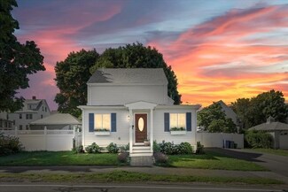 37 Salem St, Wakefield, MA 01880