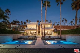 940 Palisades Beach Rd, Santa Monica, CA 90403