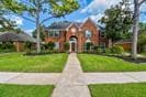 4415 Knightsbridge Blvd, Sugar Land, TX 77479