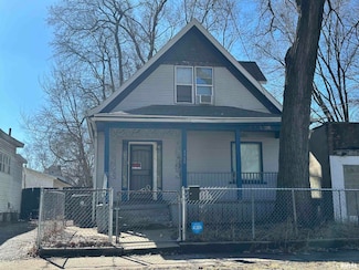 1310 W Adrian G Hinton Ave, Peoria, IL 61605