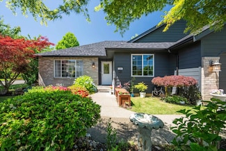 1301 Woodfield Dr, Lynden, WA 98264