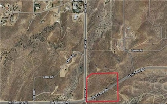 4701 Mount Emma Rd, Palmdale, CA 93535