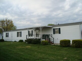 88 Hillview Trailer Ct, Brownstown, IN 47220
