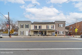 16 Broad St, Schuylerville, NY 12871
