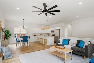 948 Roby Rd, Stoughton, WI 53589