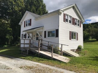 121 E Hoosac St, Adams, MA 01220