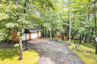 W15512 Kratz Ln, Town of Silver Cliff, WI 54104
