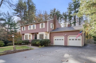 17 Rocky Ln, Medfield, MA 02052