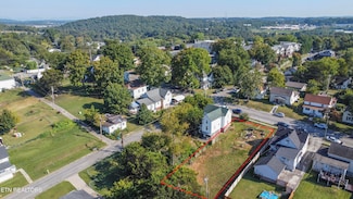 408 N C St, Lenoir City, TN 37771