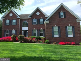 1 Windermere Dr, Moorestown, NJ 08057