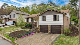 13 Misty Ct, Little Rock, AR 72227