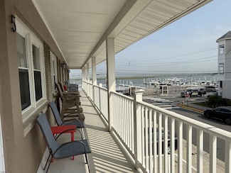 9500 Amherst Ave Unit 5 AKA 6B, Margate City, NJ 08402