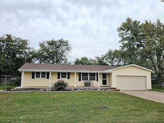14 E Williams, South Hutchinson, KS 67505