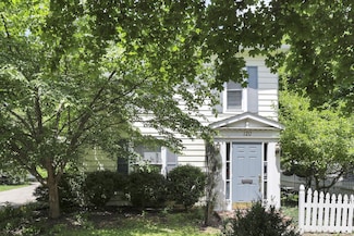 120 W Broadway, Granville, OH 43023