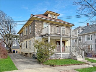 18 Methyl St, Providence, RI 02906