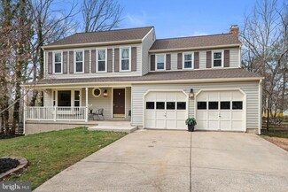 3 Carrollton Rd, Sterling, VA 20165