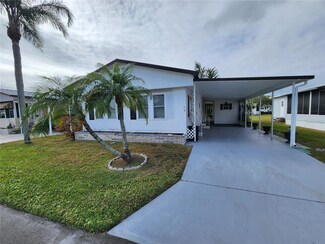 808 53rd Ave E Unit 76, Bradenton, FL 34203