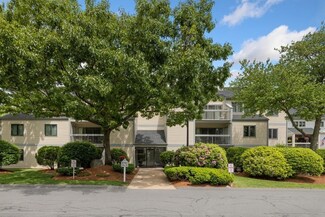 1100 Salem St Unit 10, Lynnfield, MA 01940
