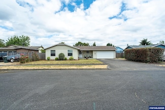 4775 Sienna Dr NE, Salem, OR 97301