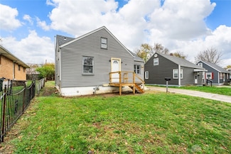 852 Princeton Ave, Fairborn, OH 45324