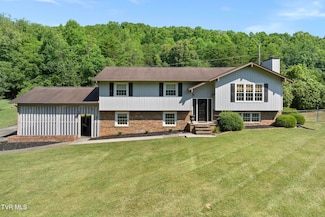 5112 Moody Dr, Kingsport, TN 37664