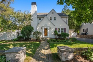 524 Parker St, Newton Center, MA 02459