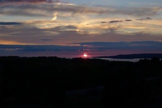 725 Homestead Ct, Petoskey, MI 49770