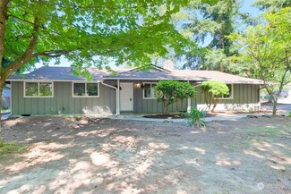 10522 109th Ave SW, Tacoma, WA 98498