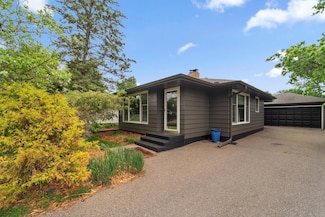 5913 Drew Ave S, Edina, MN 55410