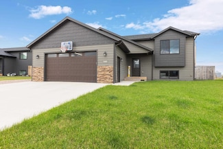 540 Bull Run Dr, Box Elder, SD 57719