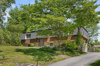 1302 Rockdale Ln, Hixson, TN 37343