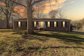 7836 Woodbrook Rd, Quinton, VA 23141