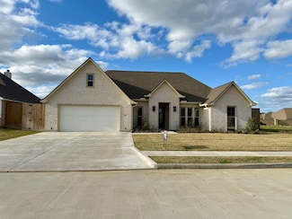 450 Hidden Grove Ct, Lumberton, TX 77657