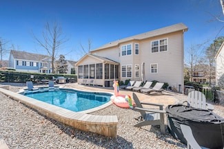 109 Skywater Ln, Holly Springs, NC 27540